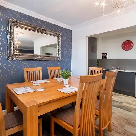 The Station Apartment- A Stunning Space, Close To The Centre * York