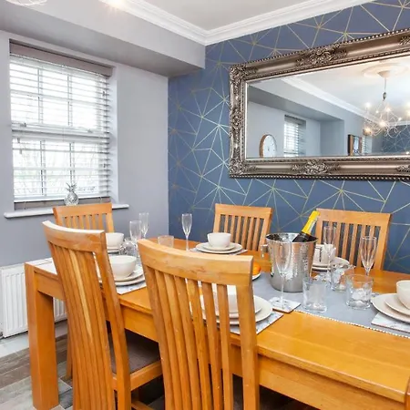 The Station Apartment- A Stunning Space, Close To The Centre York