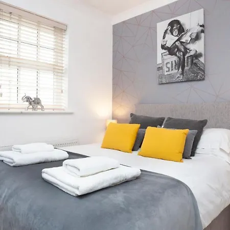 Apartment The Station Apartment- A Stunning Space, Close To The Centre